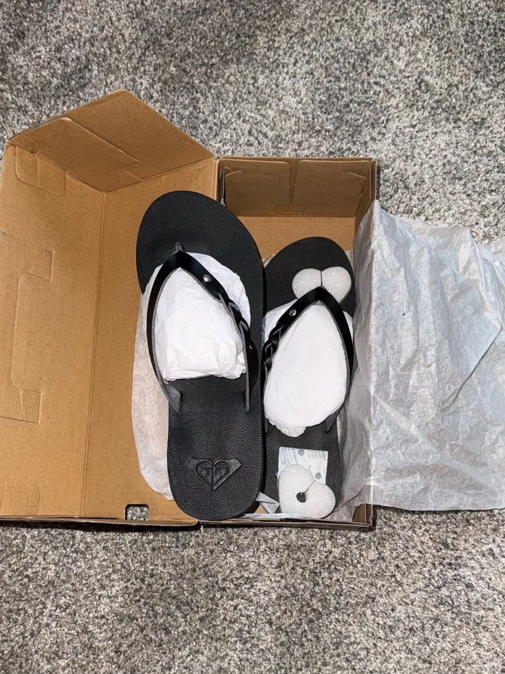 Roxy Black Leather Flip Flops